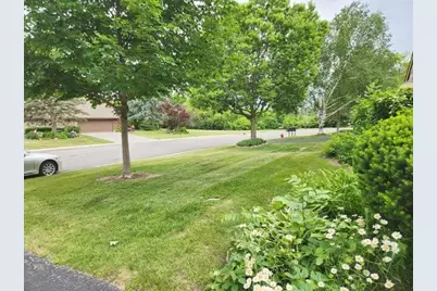 N80W13596  River Park Dr, Menomonee Falls, WI 53051 - Photo 33
