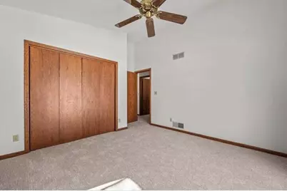 N80W13596  River Park Dr, Menomonee Falls, WI 53051 - Photo 15