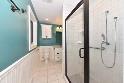 W176N8474  Sunset Ridge Dr, Menomonee Falls, WI 53051 - Photo 19