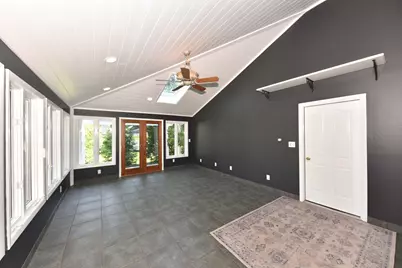 W176N8474  Sunset Ridge Dr, Menomonee Falls, WI 53051 - Photo 15