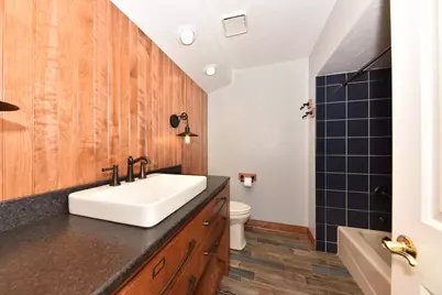 W176N8474  Sunset Ridge Dr, Menomonee Falls, WI 53051 - Photo 23