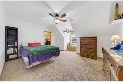 149  Hickory Dr, Delafield, WI 53018 - Photo 29
