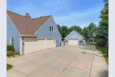 149  Hickory Dr, Delafield, WI 53018 - Photo 45