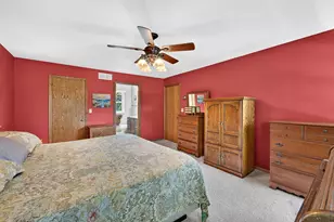 W158N10439 Old Farm Rd, Germantown, WI 53022 - Photo 21