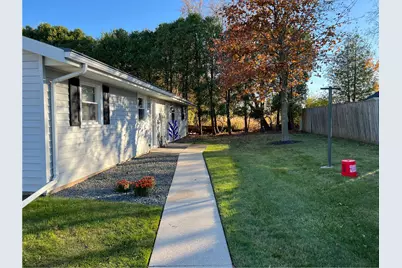 953 A  Green Acres Dr, Sheboygan Falls, WI 53085 - Photo 11