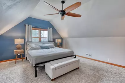 8164 W Dixon St, Milwaukee, WI 53214 - Photo 9