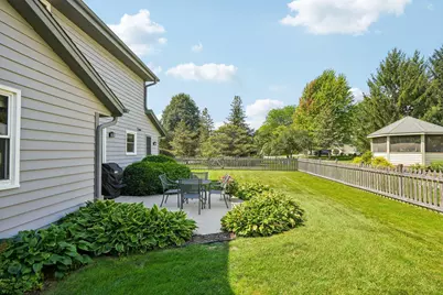 306 W Juniper Dr, Grafton, WI 53024 - Photo 23
