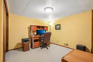 306 W Juniper Dr, Grafton, WI 53024 - Photo 21
