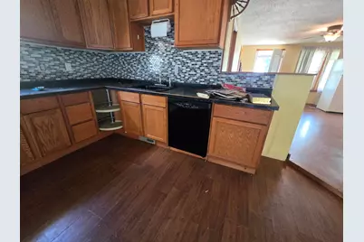 305 W Nott St, Tomah, WI 54660 - Photo 7