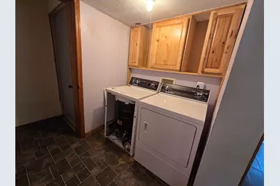 305 W Nott St, Tomah, WI 54660 - Photo 13