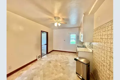 3319 S 67th St, Milwaukee, WI 53219 - Photo 7