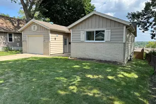 1007 Buena Vista Ave, Waukesha, WI 53188 - Photo 3