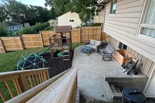 1007 Buena Vista Ave, Waukesha, WI 53188 - Photo 9