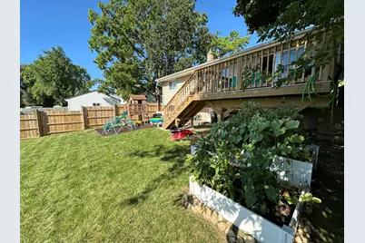 1007  Buena Vista Ave, Waukesha, WI 53188 - Photo 7