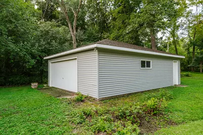 12585 W Cold Spring Rd, New Berlin, WI 53151 - Photo 29