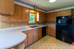 37310 87th St, Randall, WI 53105 - Photo 7