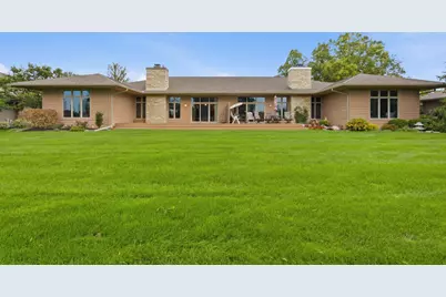 1209 E Sweetbriar Ln, Hartland, WI 53029 - Photo 37