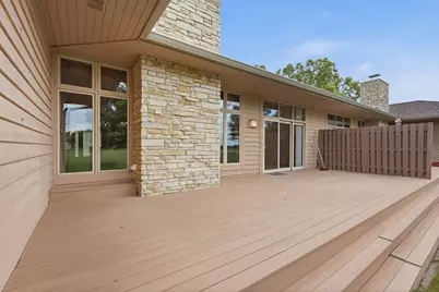 1209 E Sweetbriar Ln, Hartland, WI 53029 - Photo 31