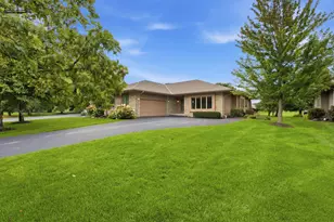 1209 E Sweetbriar Ln, Hartland, WI 53029 - Photo 1