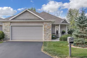 1982 Golf Course Dr, Fond du Lac, WI 54937 - Photo 1
