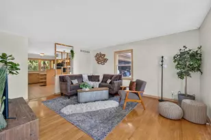 3921 N 100th St, Milwaukee, WI 53222 - Photo 5