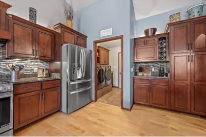 781  Autumn Ridge Ln, Hartford, WI 53027 - Photo 13