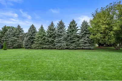781  Autumn Ridge Ln, Hartford, WI 53027 - Photo 47