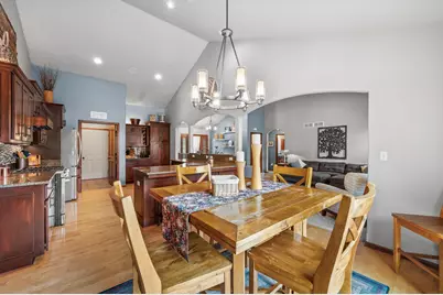 781  Autumn Ridge Ln, Hartford, WI 53027 - Photo 3