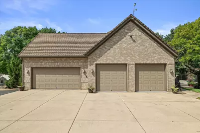 N29W30764  Foxwood Dr, Delafield, WI 53072 - Photo 45
