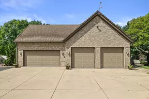 N29W30764 Foxwood Dr, Delafield, WI 53072 - Photo 45