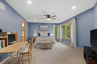 N29W30764  Foxwood Dr, Delafield, WI 53072 - Photo 39