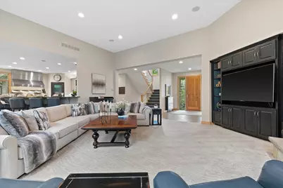 N29W30764  Foxwood Dr, Delafield, WI 53072 - Photo 5