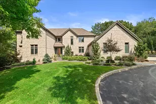 N29W30764 Foxwood Dr, Delafield, WI 53072 - Photo 1