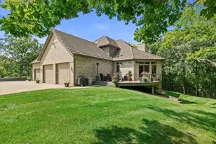N29W30764 Foxwood Dr, Delafield, WI 53072 - Photo 65