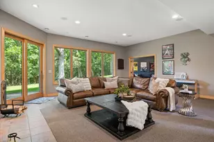 N29W30764 Foxwood Dr, Delafield, WI 53072 - Photo 21