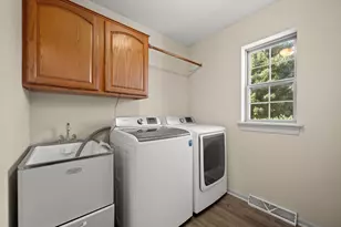 922 River Hill Dr, Waukesha, WI 53189 - Photo 21