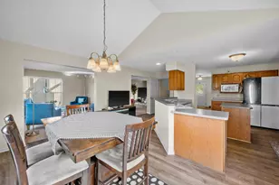 922 River Hill Dr, Waukesha, WI 53189 - Photo 15