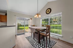 922 River Hill Dr, Waukesha, WI 53189 - Photo 13