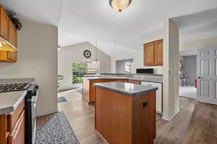 922 River Hill Dr, Waukesha, WI 53189 - Photo 17