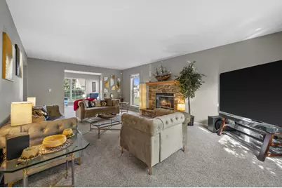 922  River Hill Dr, Waukesha, WI 53189 - Photo 7