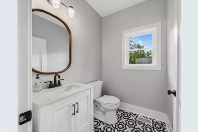 W3824  Lakeview Dr, Geneva, WI 53147 - Photo 15