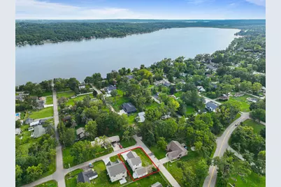 W3824  Lakeview Dr, Geneva, WI 53147 - Photo 3