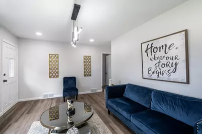 4860 N 89th St, Milwaukee, WI 53225 - Photo 7