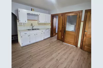 2236 S 35th St, Milwaukee, WI 53215 - Photo 13