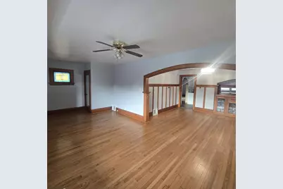 2236 S 35th St, Milwaukee, WI 53215 - Photo 7