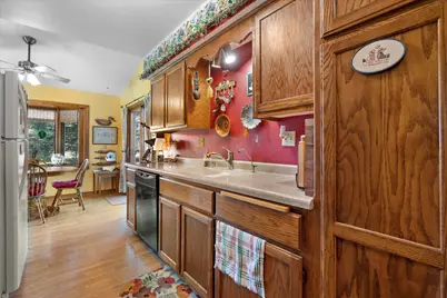 226  Corby Dr, North Prairie, WI 53153 - Photo 5
