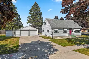 2508 Division St, Manitowoc, WI 54220 - Photo 1