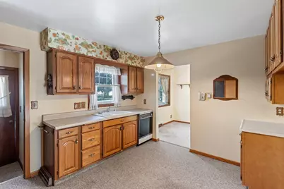 2508  Division St, Manitowoc, WI 54220 - Photo 13