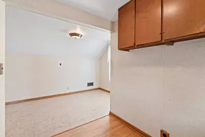 2508  Division St, Manitowoc, WI 54220 - Photo 25