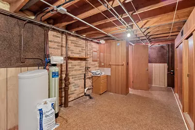 2508  Division St, Manitowoc, WI 54220 - Photo 39